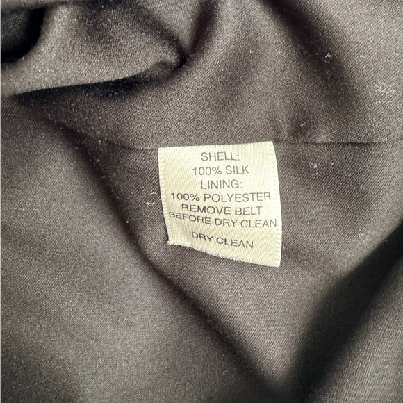 White House Black Market Satin Skirt - Picture 5 of 6